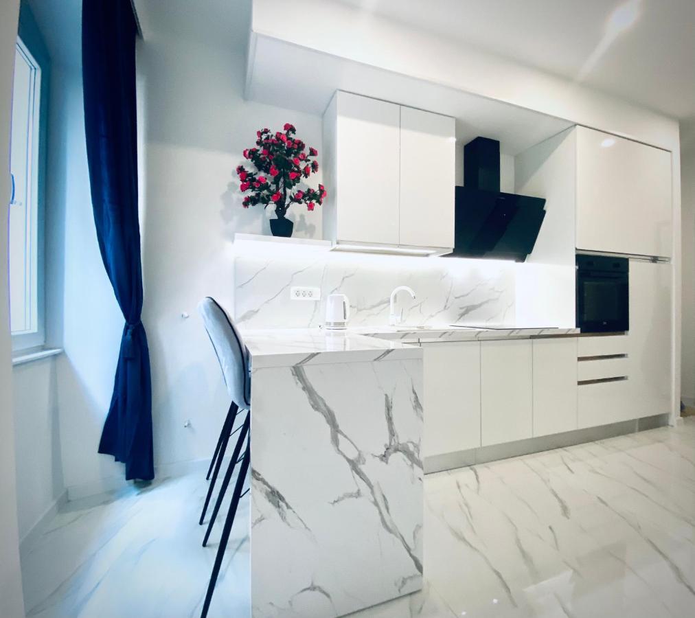 Studio Six Umag Exterior foto