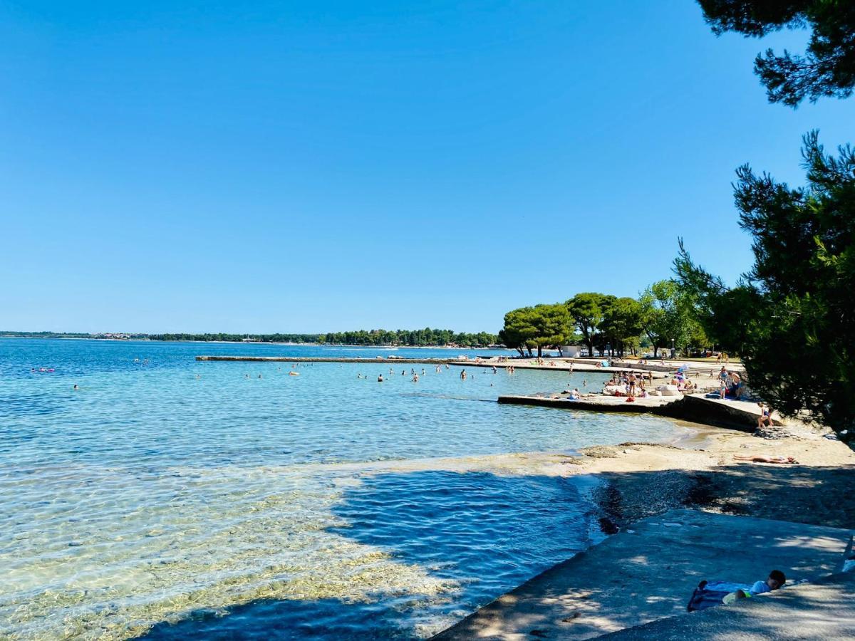 Studio Six Umag Exterior foto